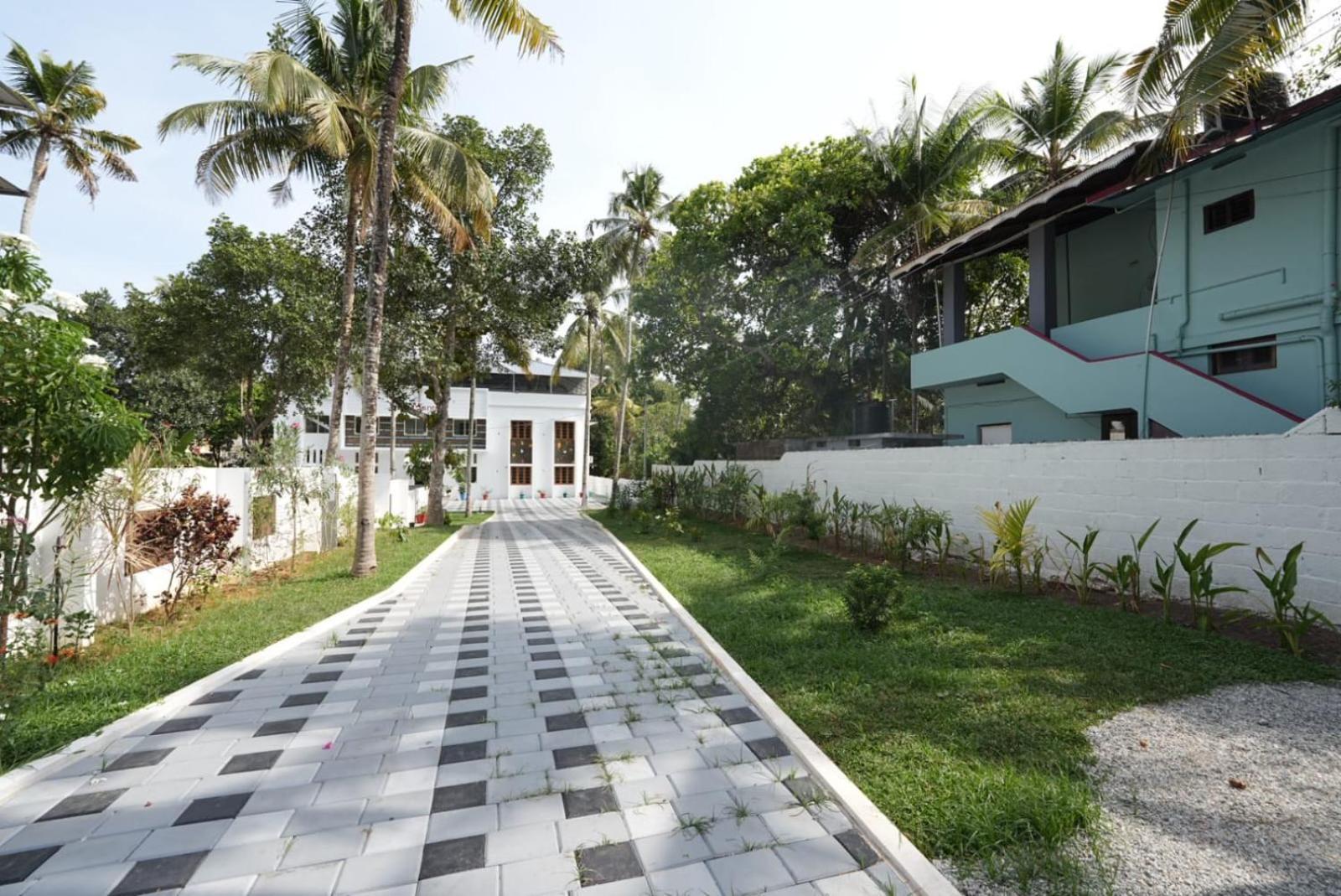 Villa Mandala Guest House Varkala Exterior photo
